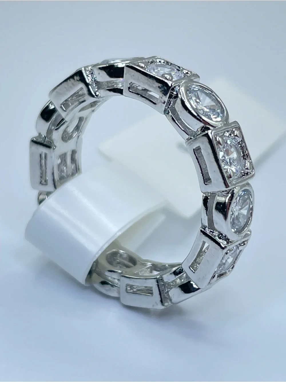 Swarovski Crystal Elements White Eternity Band Ring Geometric Bezel Set Sz 6